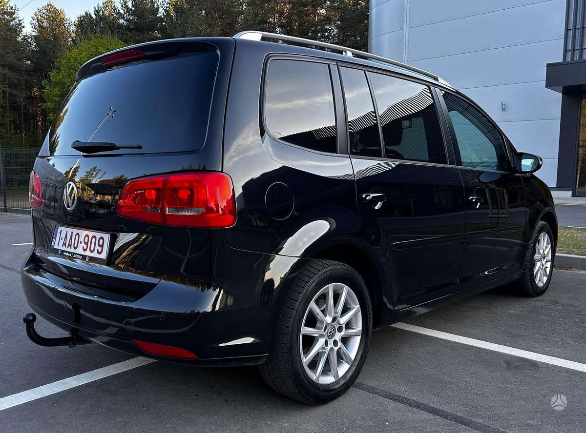Volkswagen Touran, 1.6 l., Минивэн