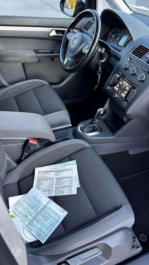Volkswagen Touran, 1.6 l., Минивэн