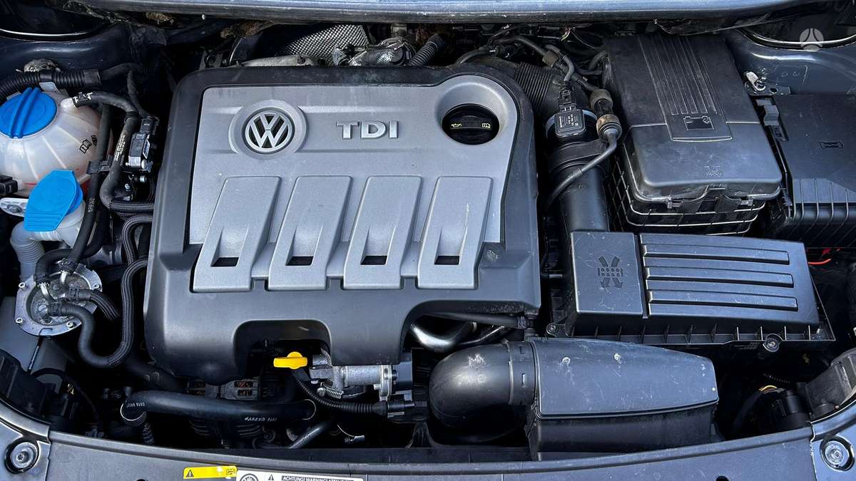 Volkswagen Touran, 1.6 l., Минивэн