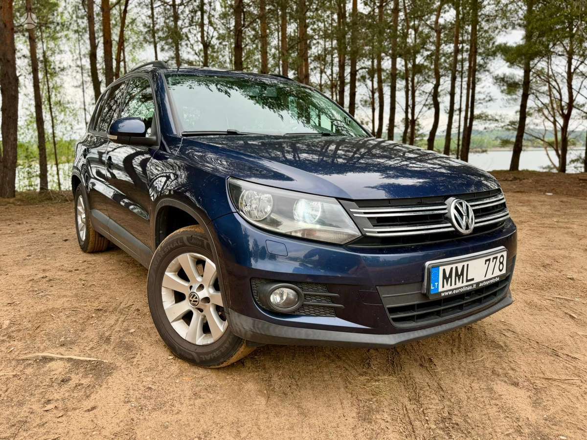 Volkswagen Tiguan - 1
