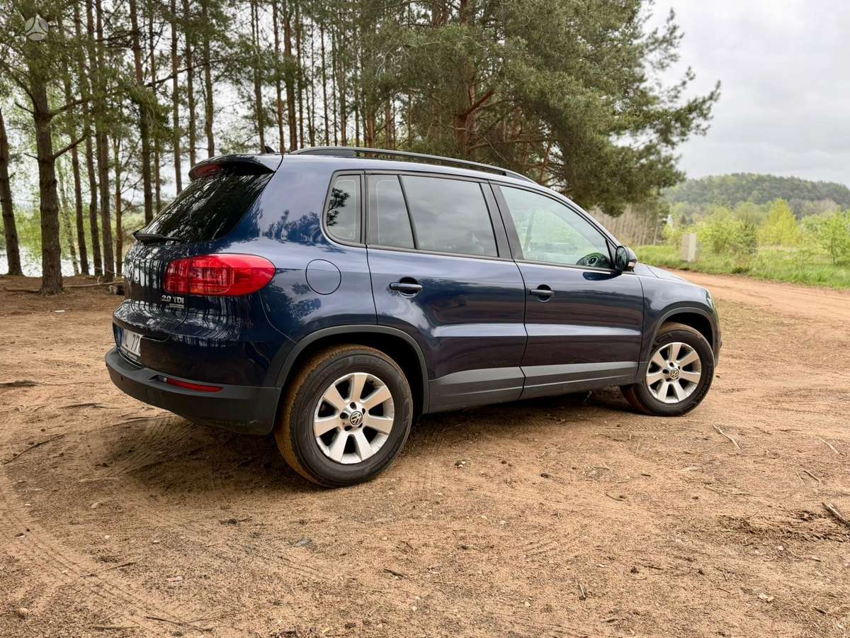 Volkswagen Tiguan - 4