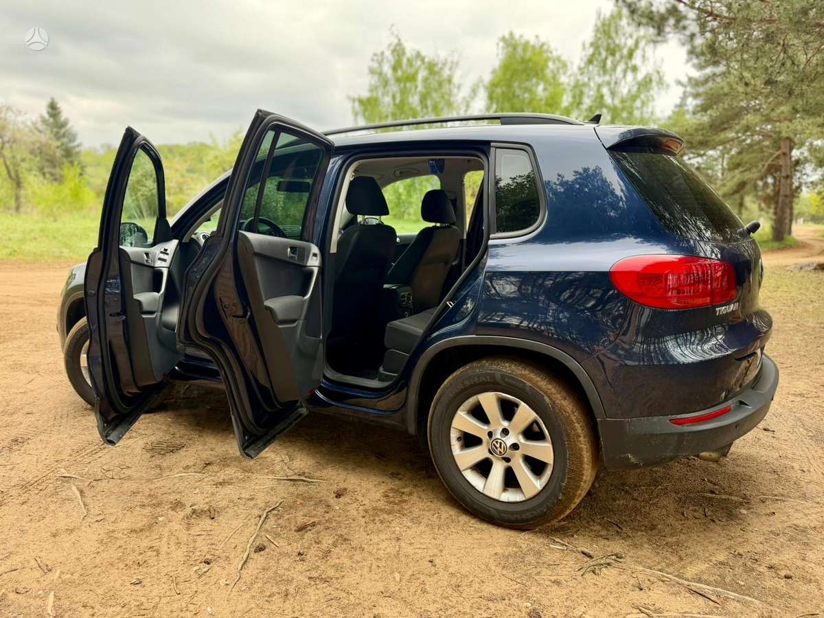 Volkswagen Tiguan - 10