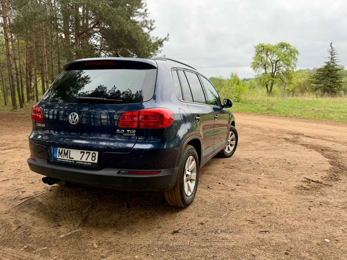 Volkswagen Tiguan - 12