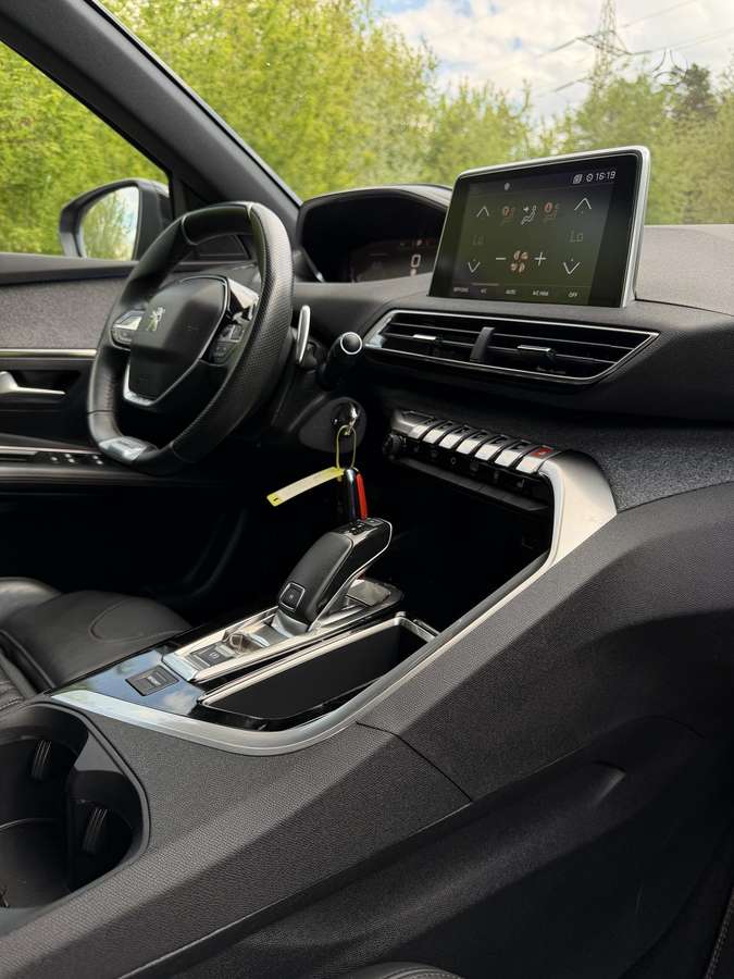 Peugeot 3008 - 11