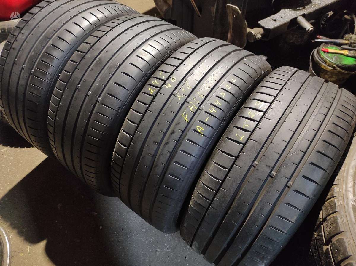 Bridgestone, summer 245/40 R18