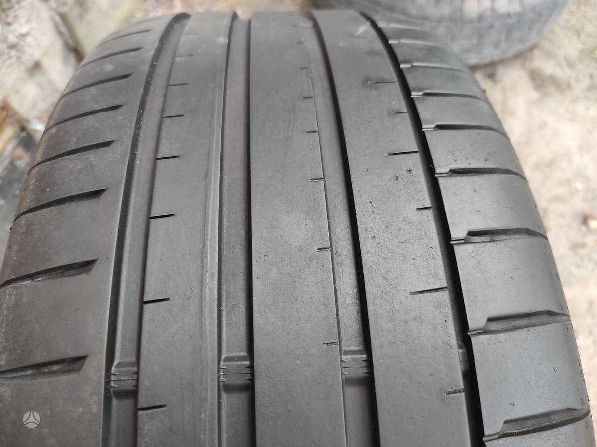 Bridgestone, летние 245/40 R18