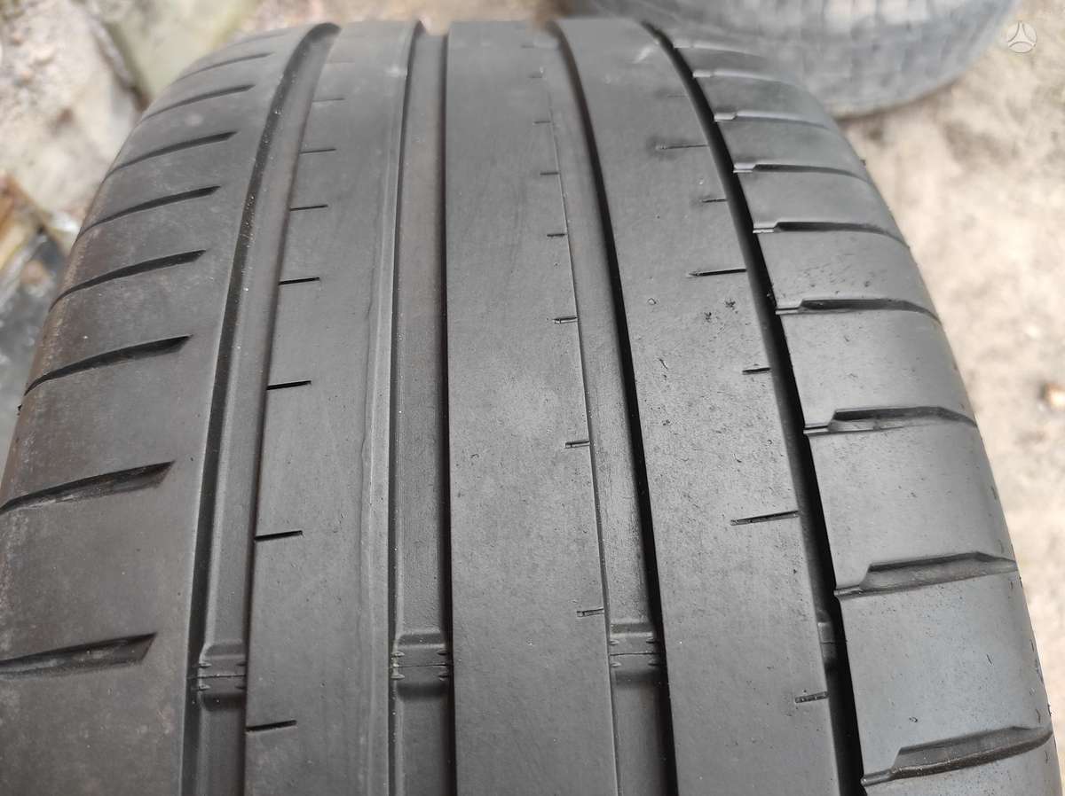 Bridgestone, summer 245/40 R18