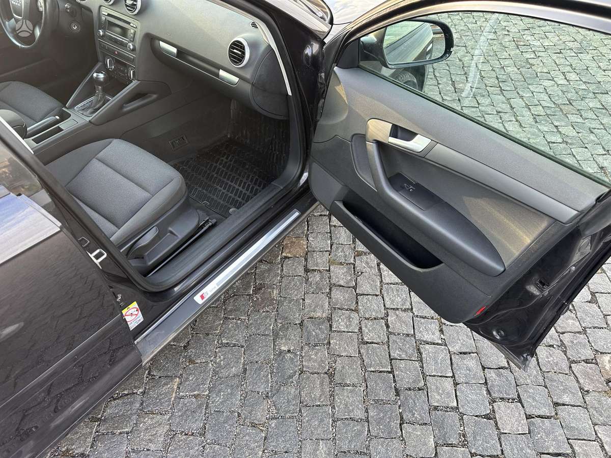 Audi A3, 1.2 l., hatchback