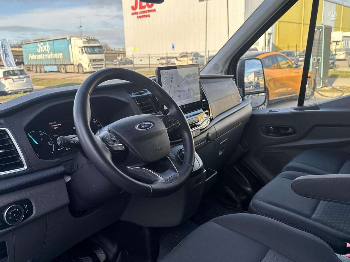 Ford Transit, 68 kWh, komercinis