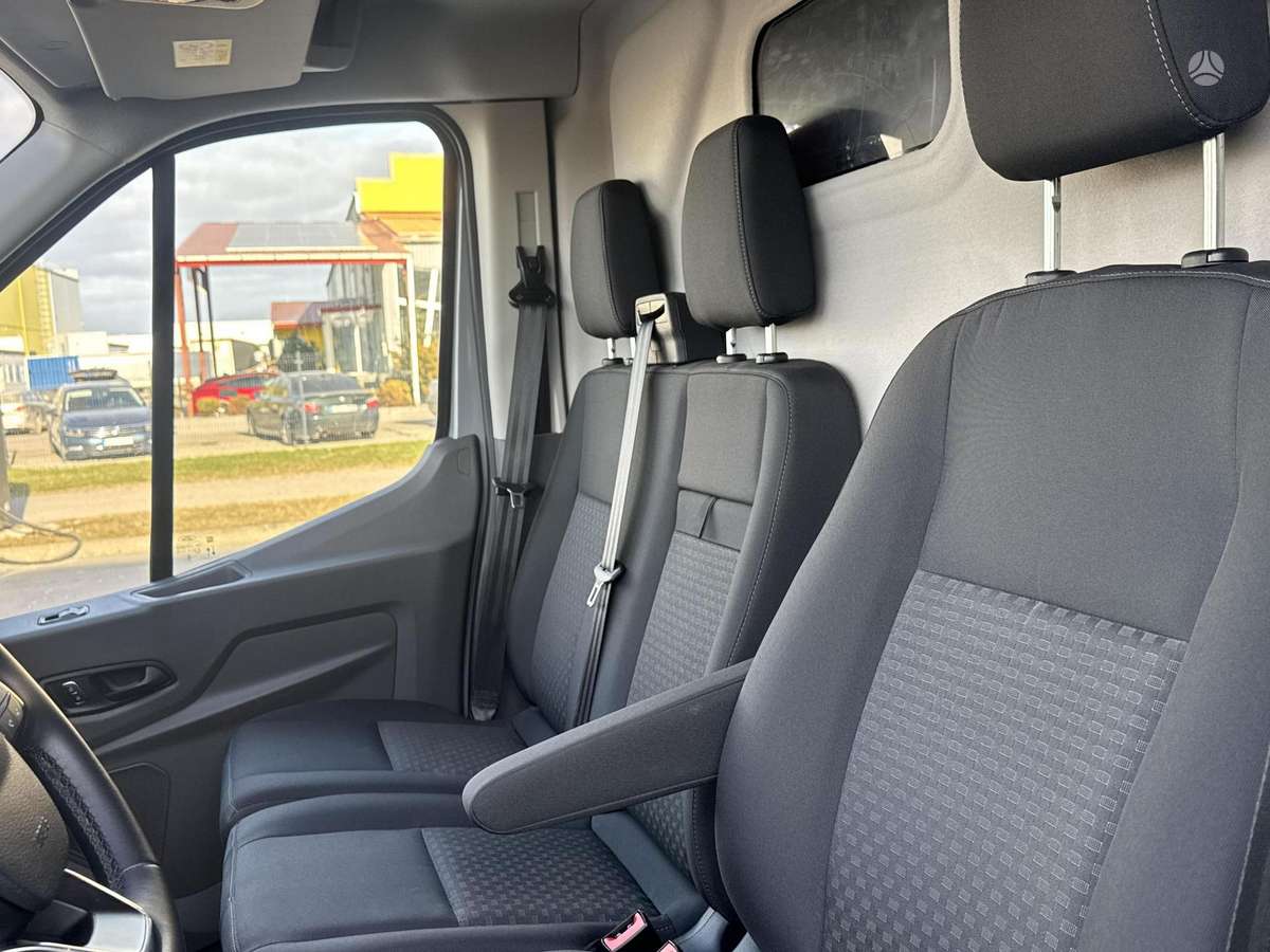 Ford Transit, 68 kWh, komercinis