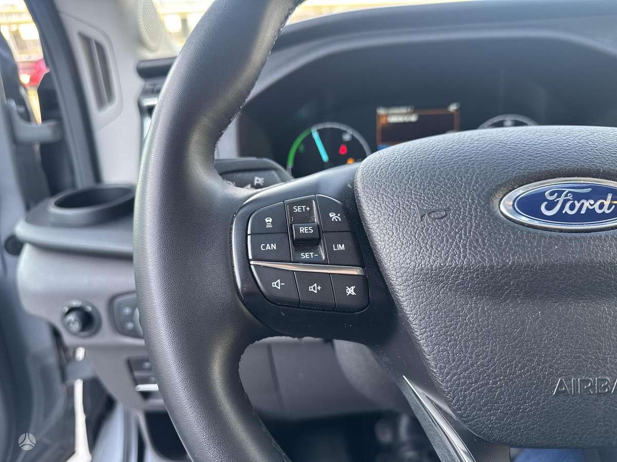 Ford Transit, 68 kWh, komercinis