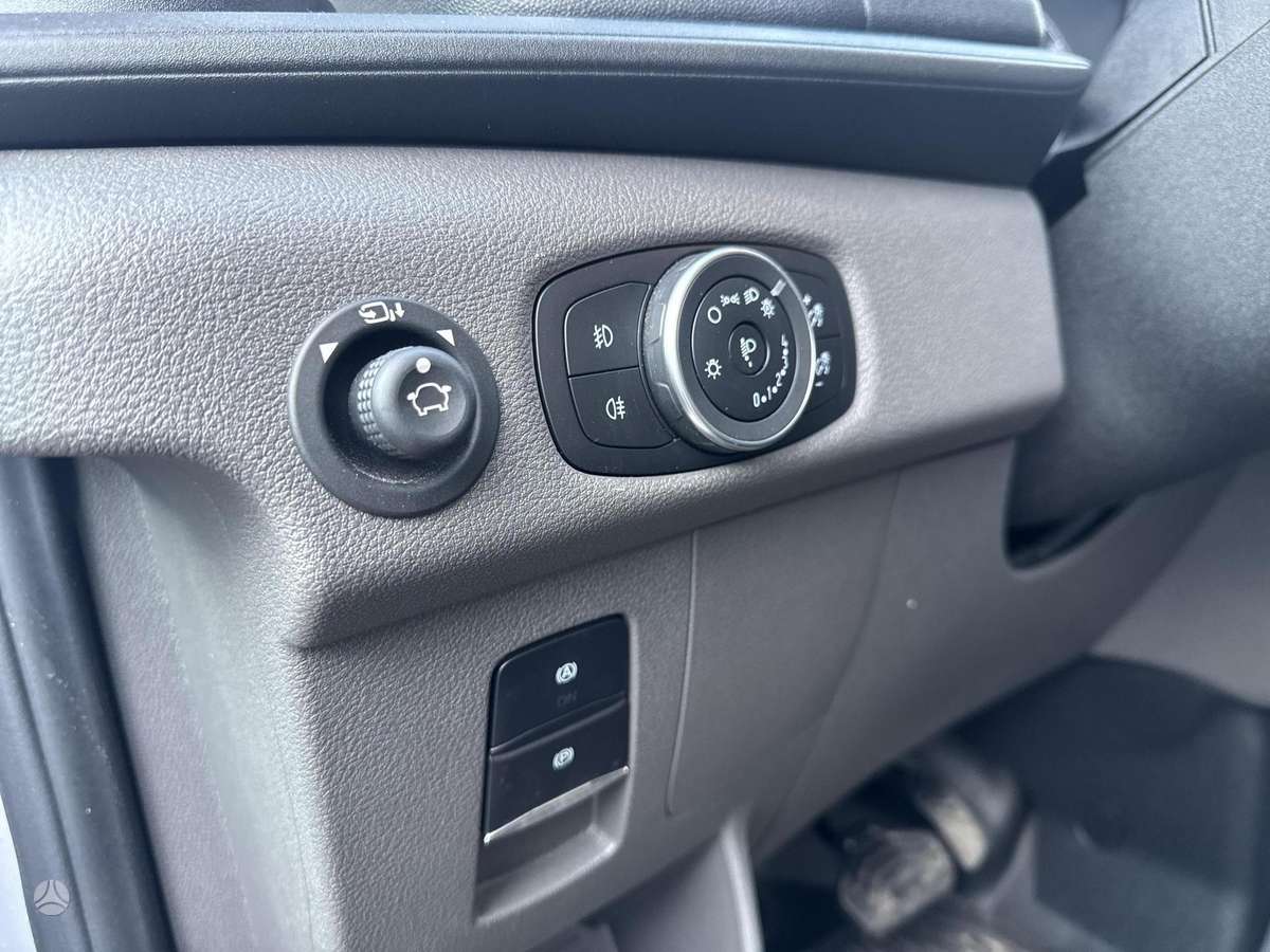Ford Transit, 68 kWh, komercinis