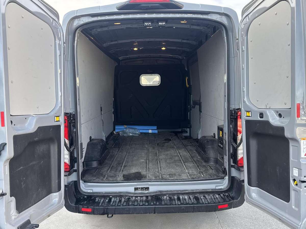 Ford Transit, 68 kWh, komercinis