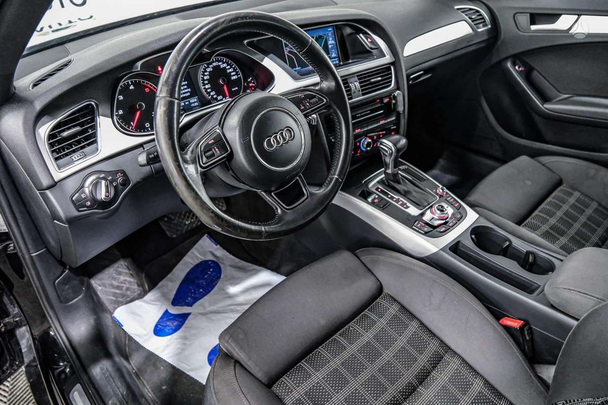 Audi A4, 3.0 l., universalas