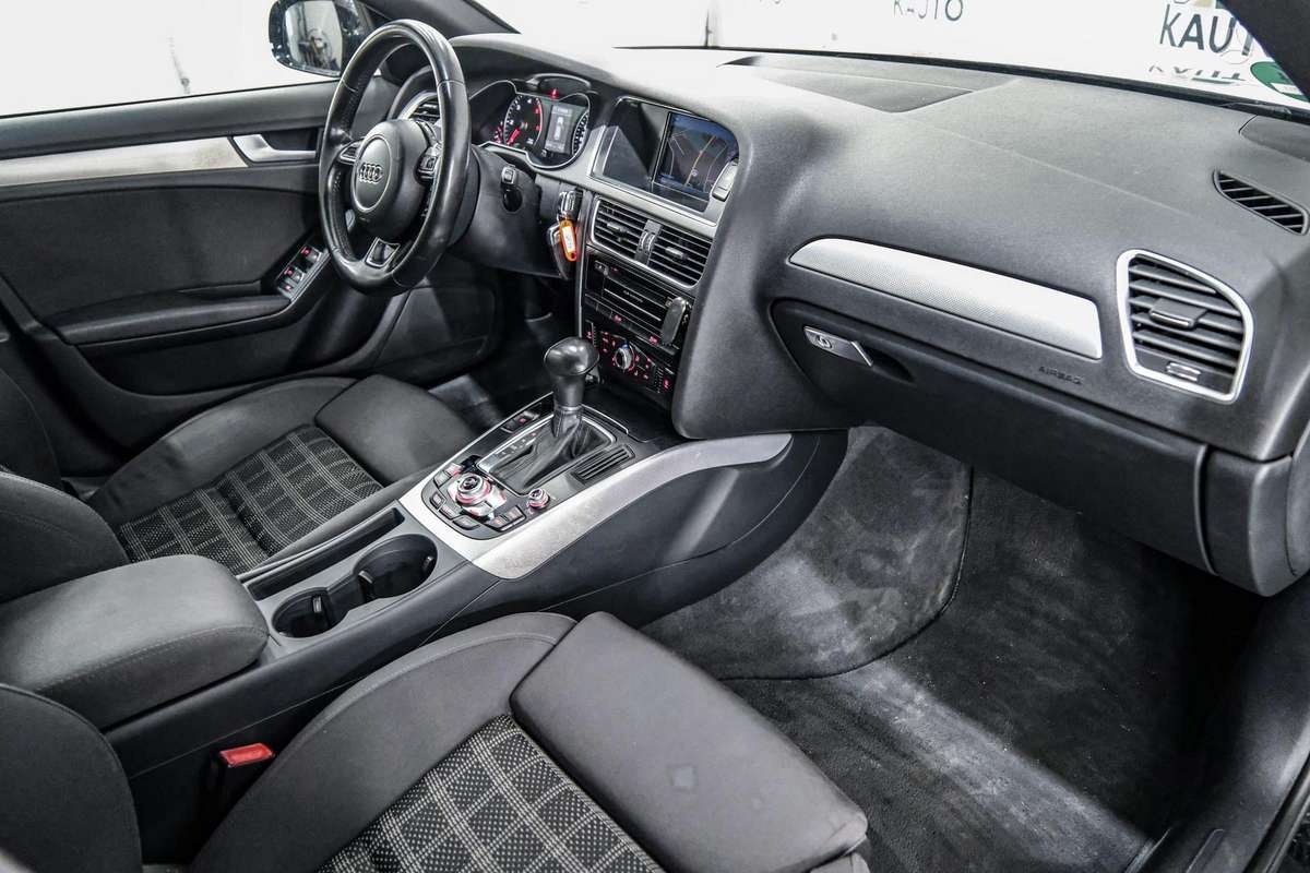 Audi A4, 3.0 l., Универсал