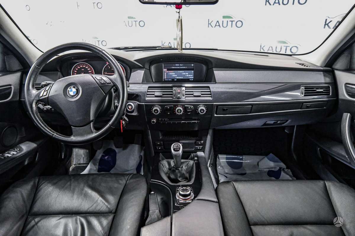 BMW 520, 2.0 l., wagon