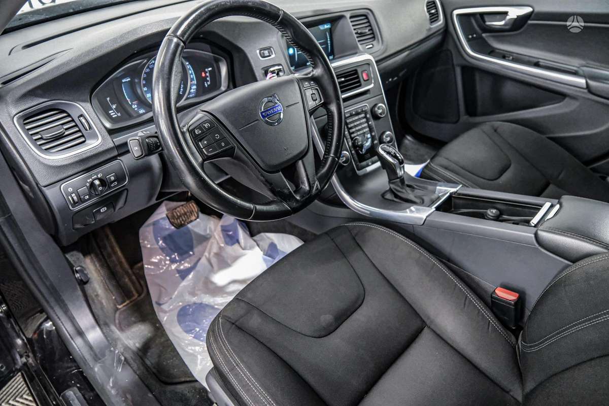 Volvo V60, 2.0 l., Универсал