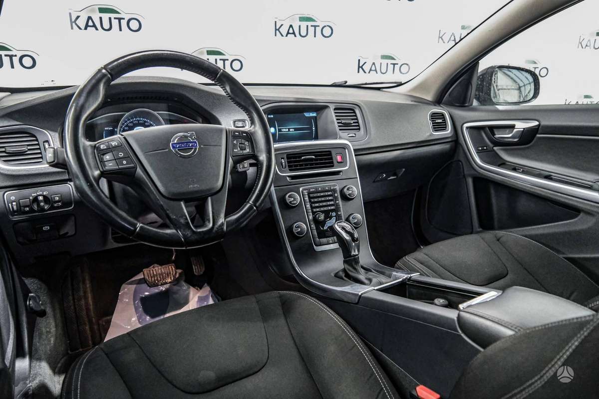 Volvo V60, 2.0 l., Универсал
