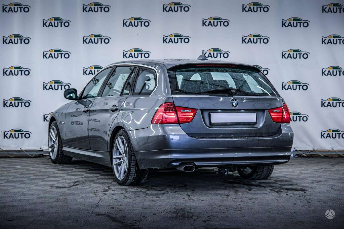 BMW 318, 2.0 l., universalas