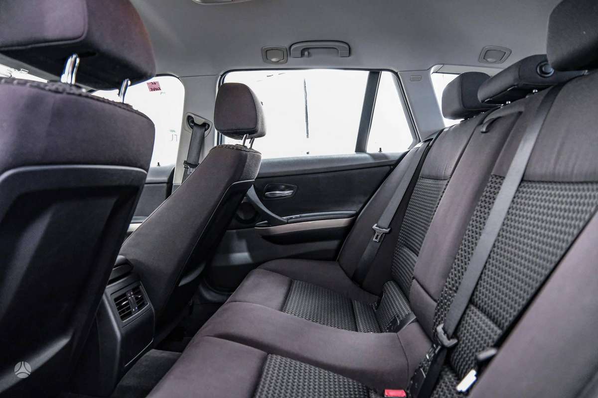 BMW 318, 2.0 l., universalas