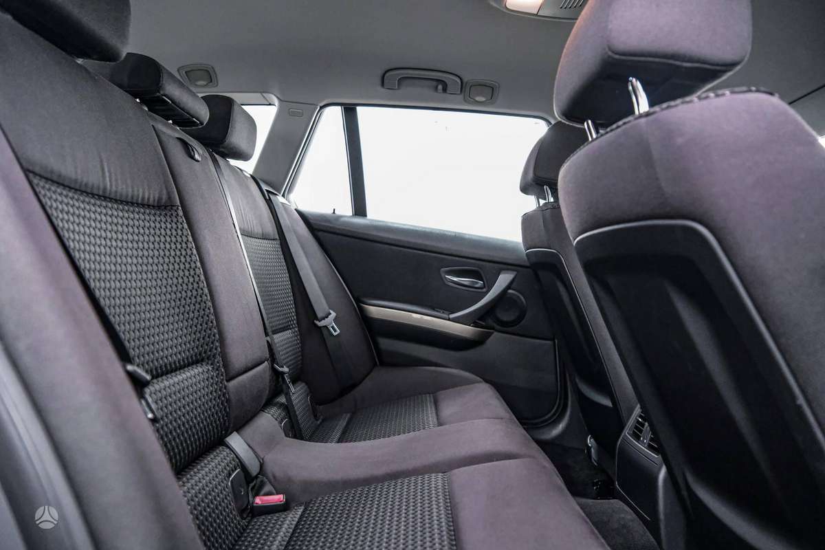 BMW 318, 2.0 l., universalas