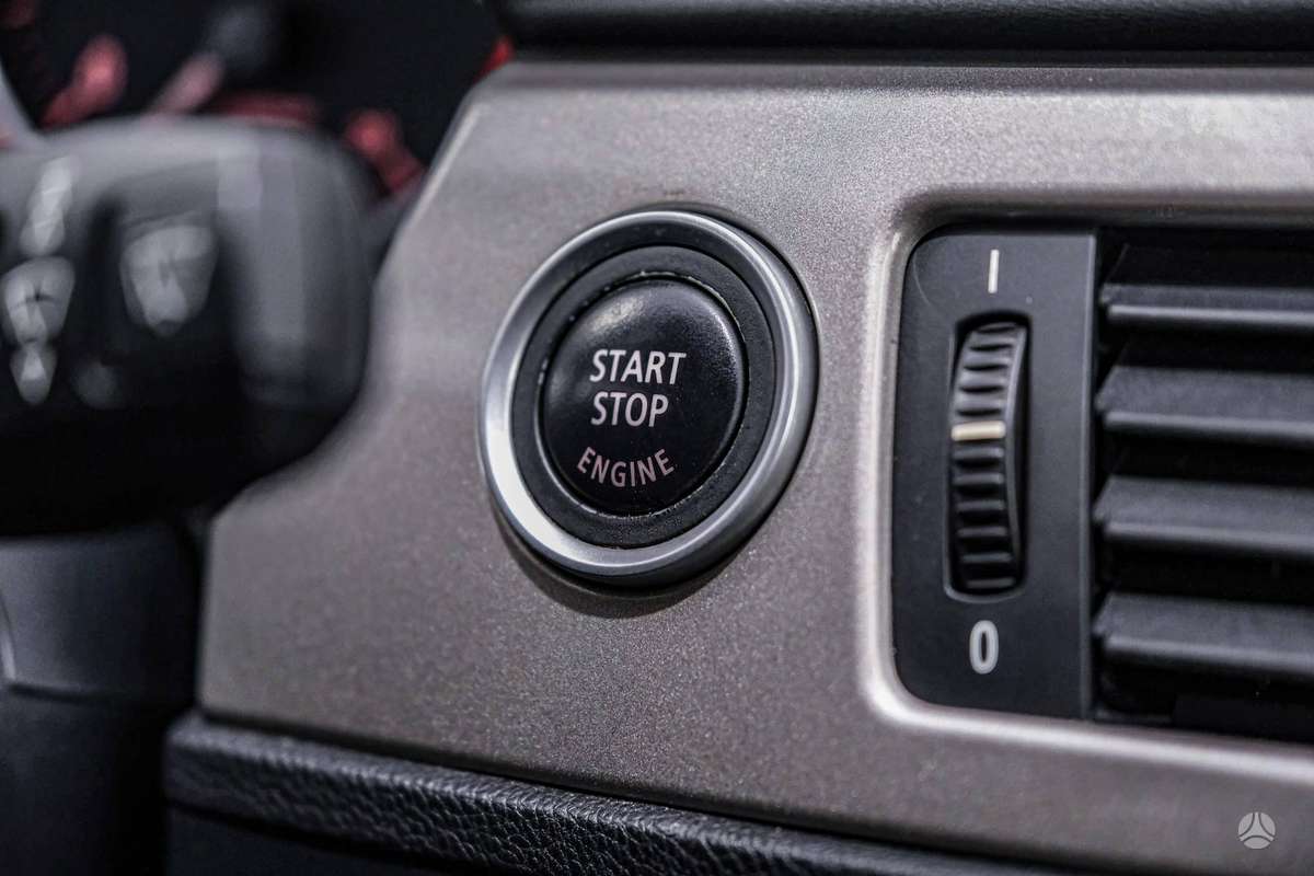 BMW 318, 2.0 l., universalas