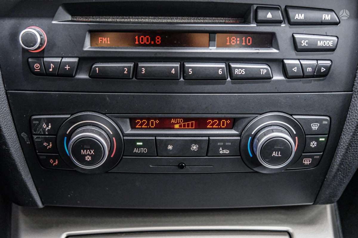 BMW 318, 2.0 l., universalas