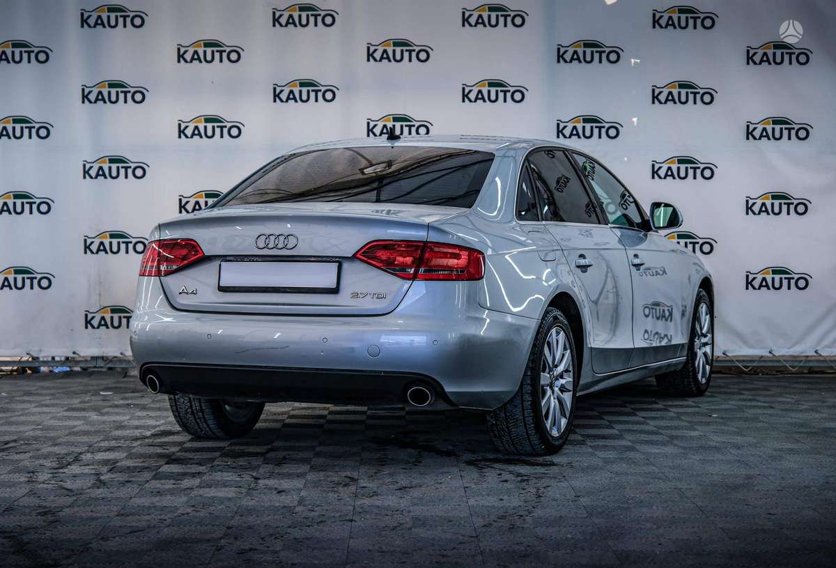 Audi A4, 2.7 l., Седан