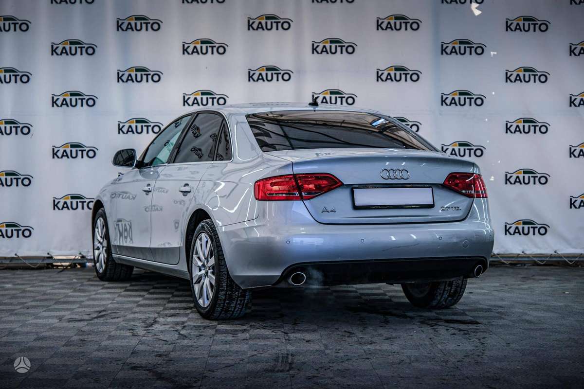 Audi A4, 2.7 l., Седан
