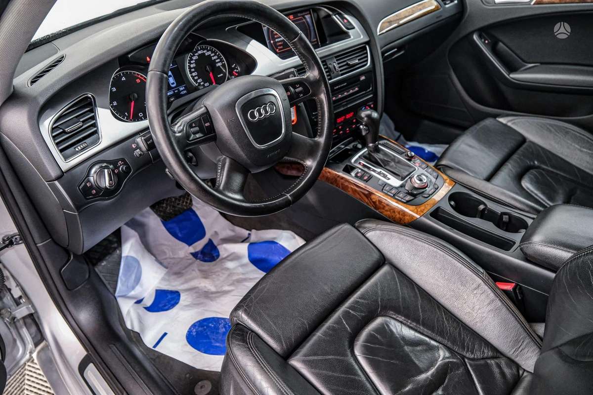 Audi A4, 2.7 l., Седан