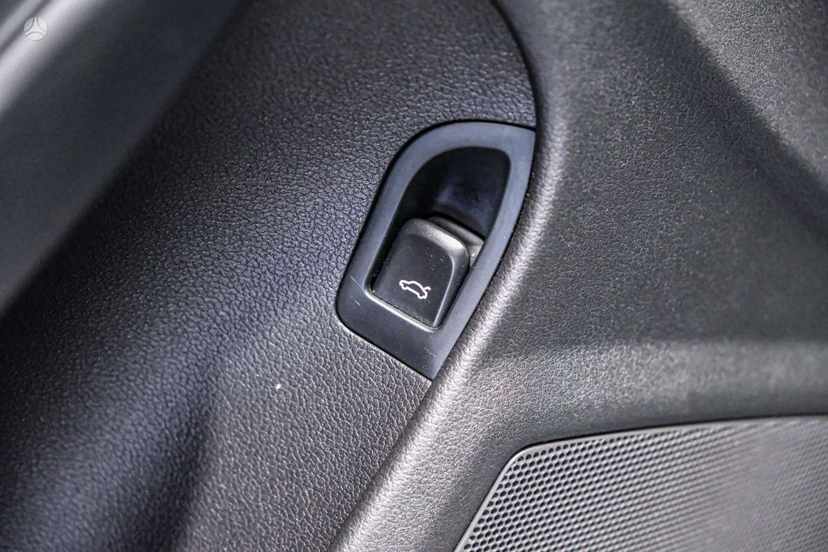 Audi A4, 2.7 l., Седан