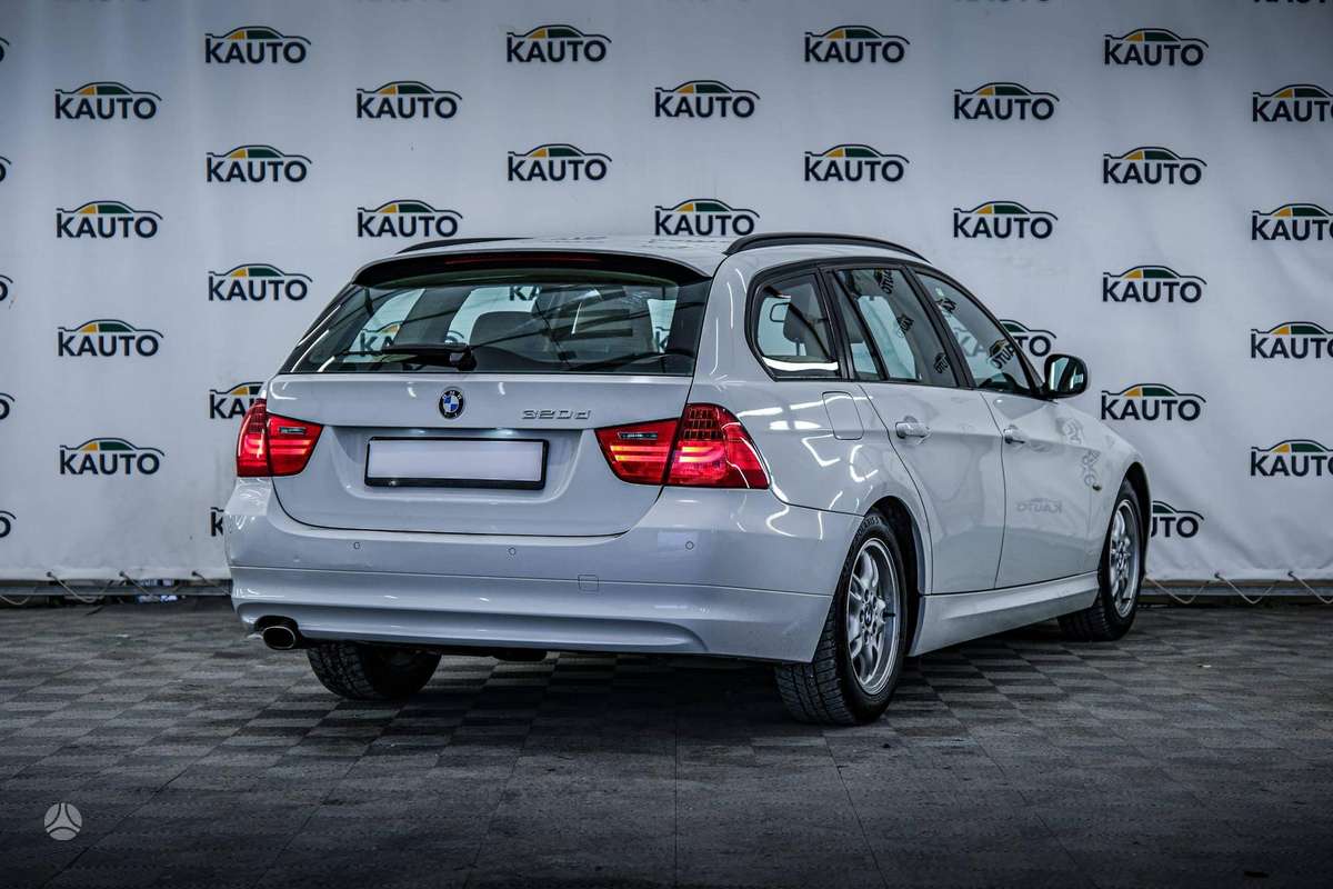 BMW 320, 2.0 l., Универсал
