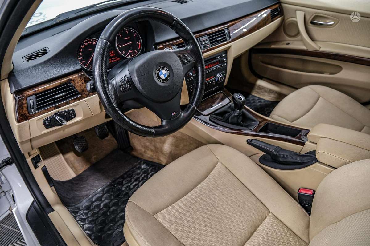 BMW 320, 2.0 l., Универсал