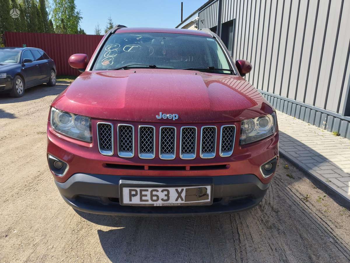 Jeep Compass dalimis