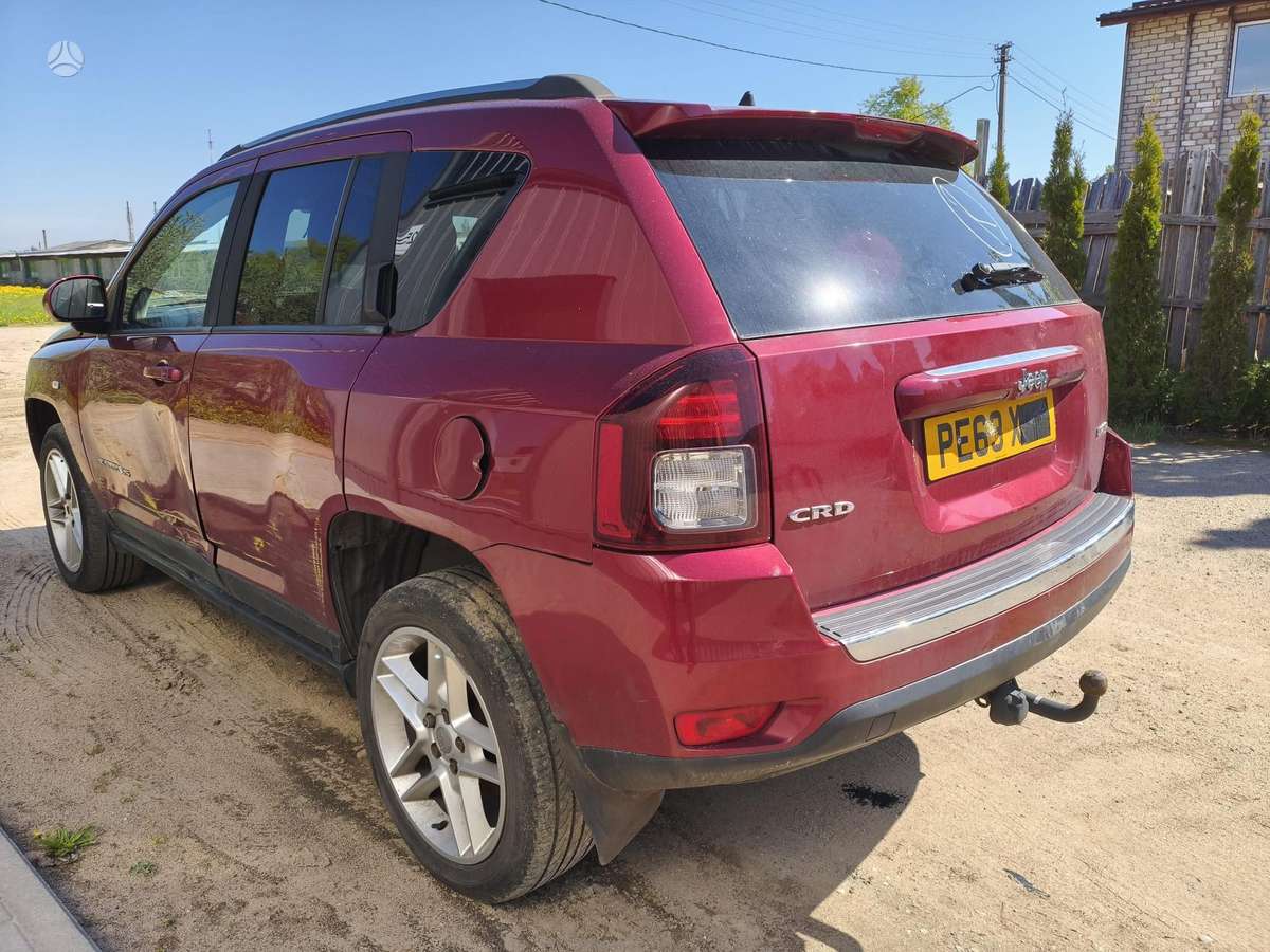 Jeep Compass dalimis