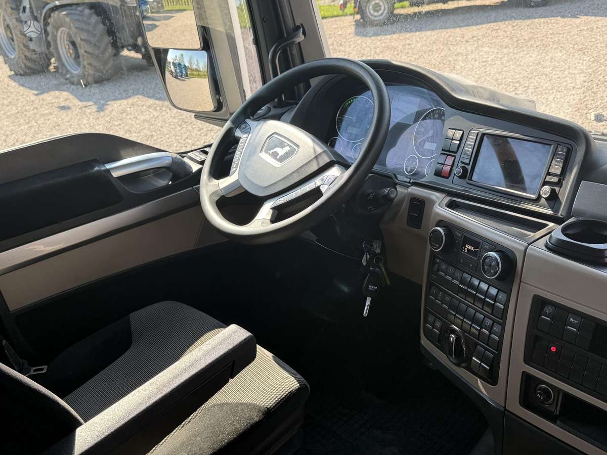 MAN TGX 26.510  steering axle, auto transporters