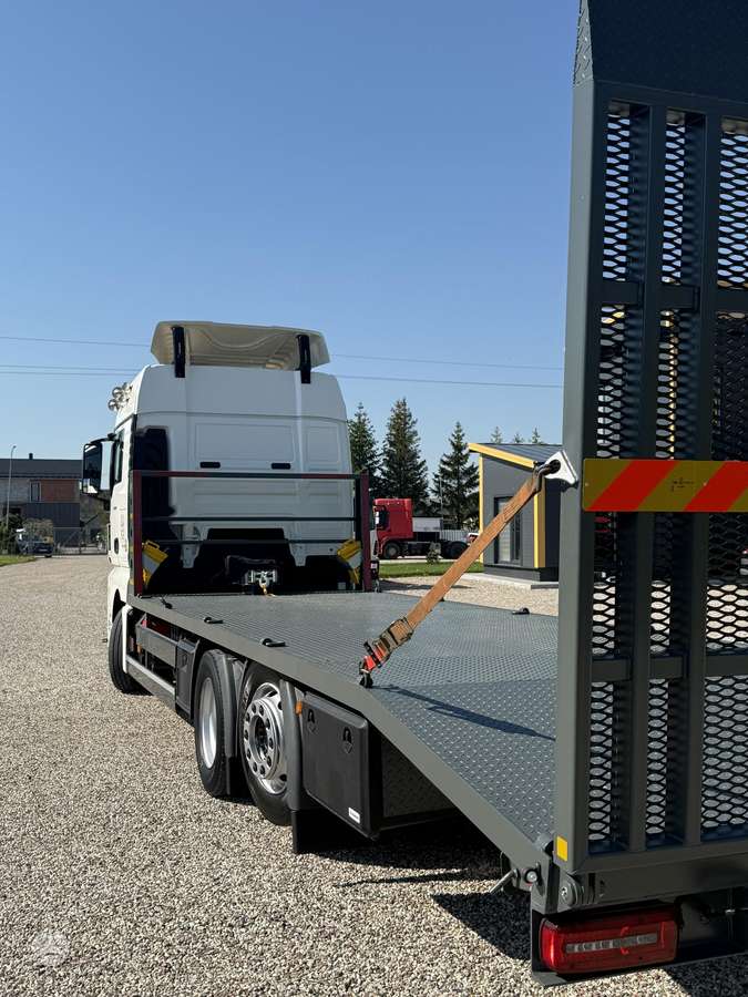 MAN TGX 26.510  steering axle, auto transporters