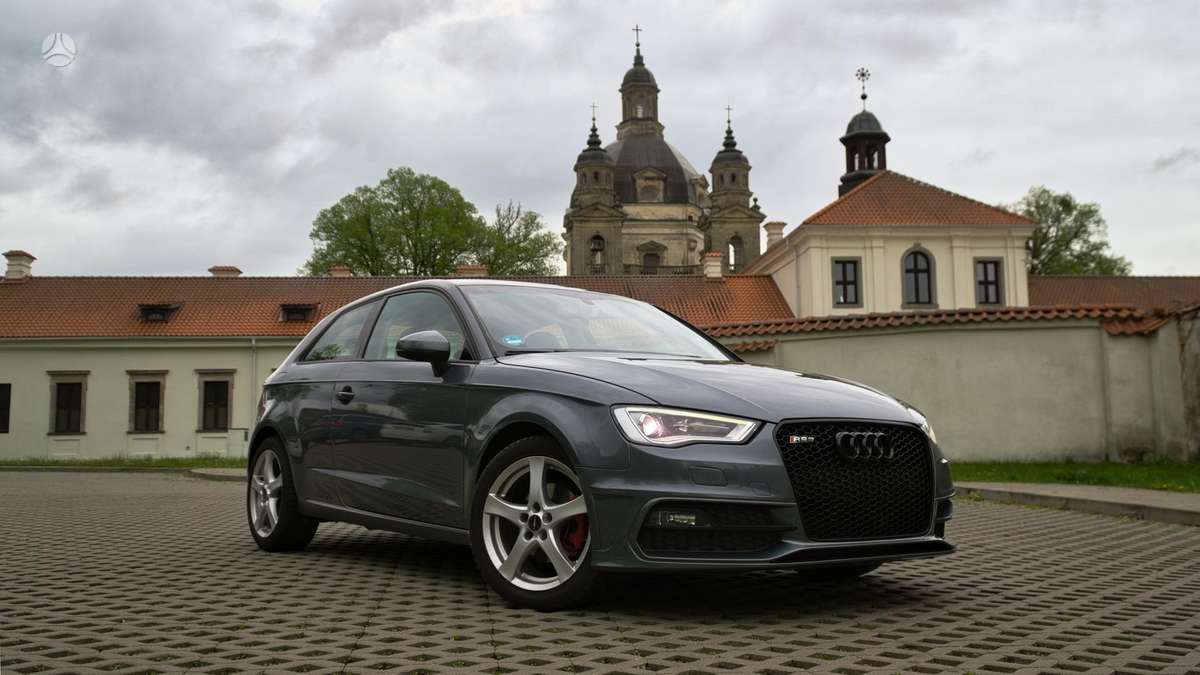Audi A3, 1.6 l., hatchback