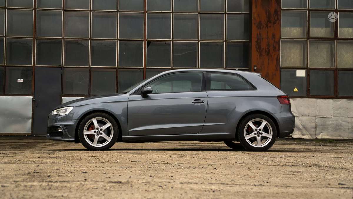 Audi A3, 1.6 l., hatchback