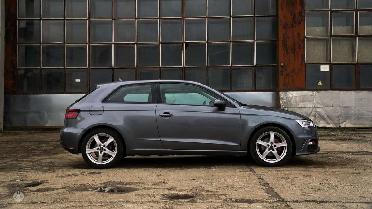 Audi A3, 1.6 l., Хэтчбек
