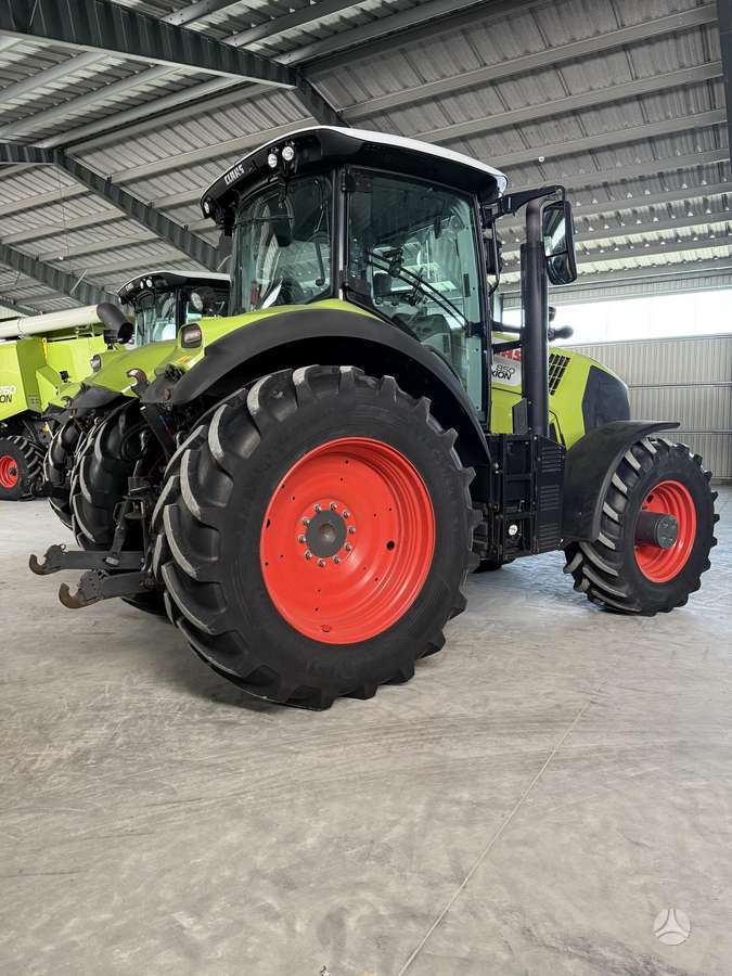 Claas Axion 850 CMATIC 2vnt, traktoriai