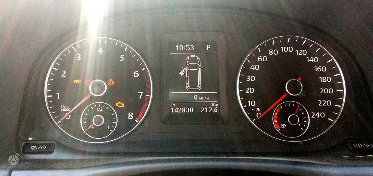 Volkswagen Touran - 5