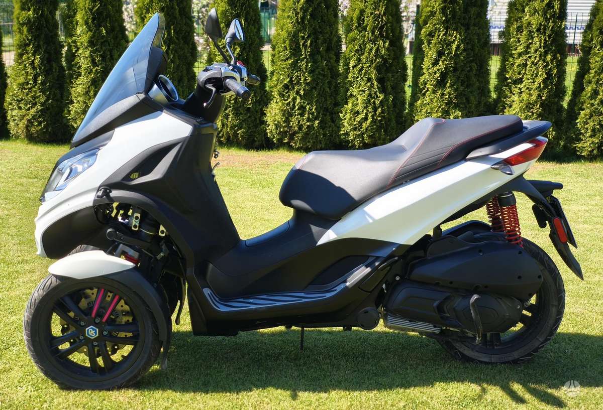 Piaggio MP3 300cc, trikes