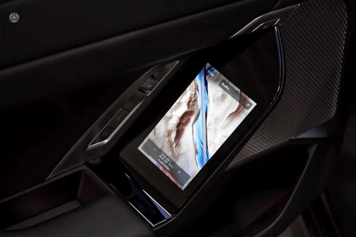 BMW i7, Лимузин