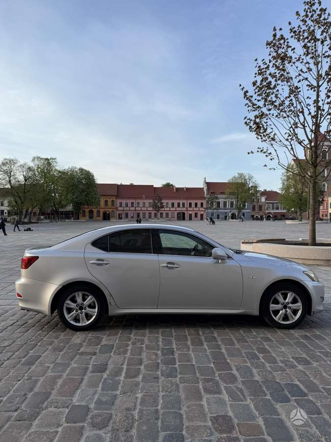 Lexus IS 220, 2.2 l., Седан