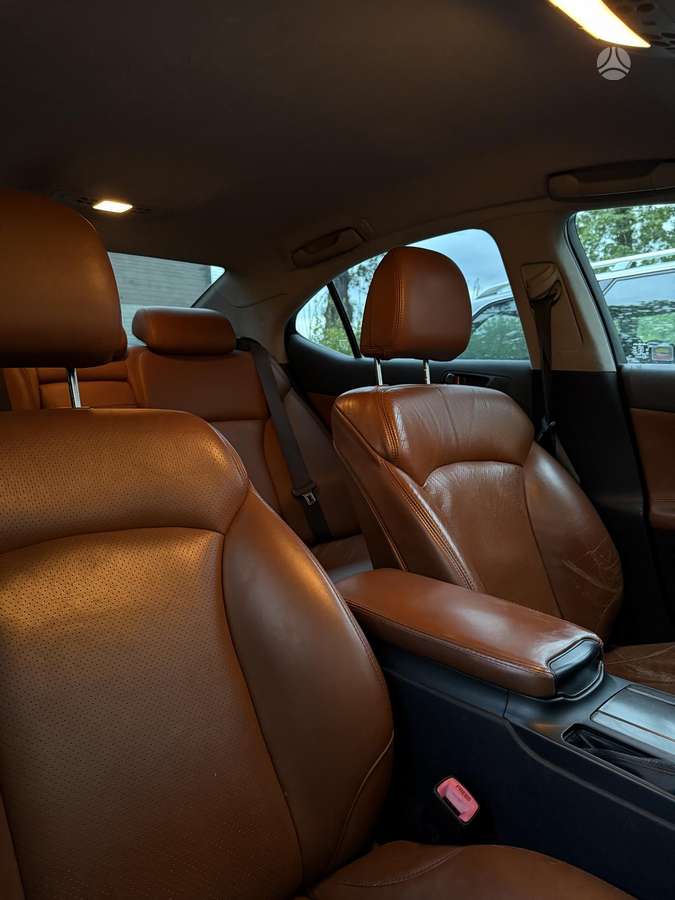 Lexus IS 220, 2.2 l., Седан