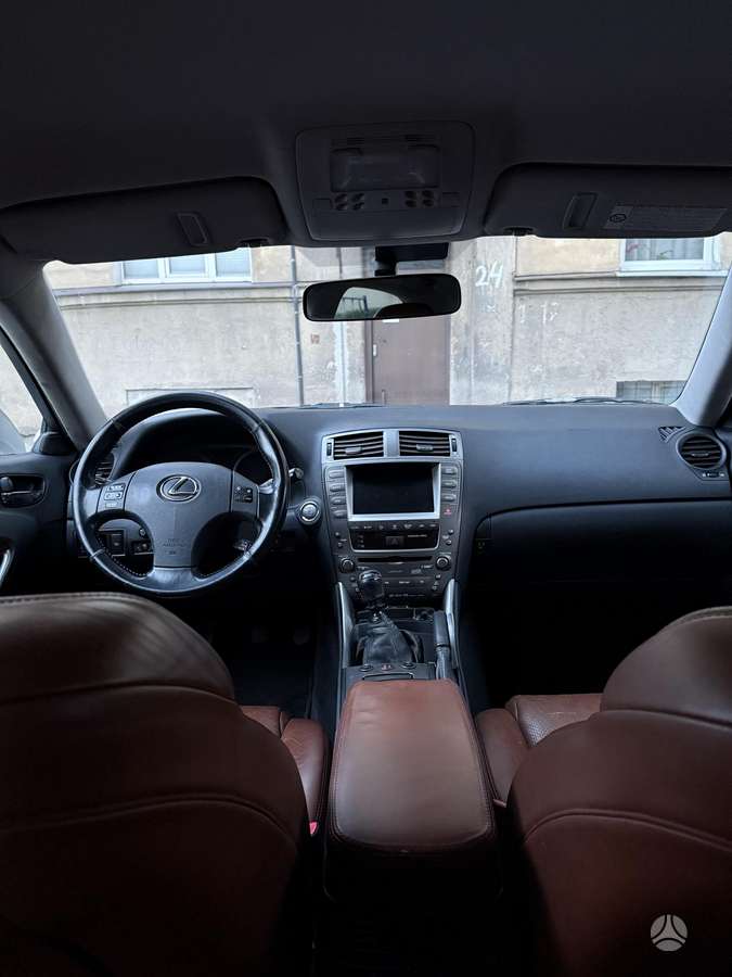 Lexus IS 220, 2.2 l., Седан