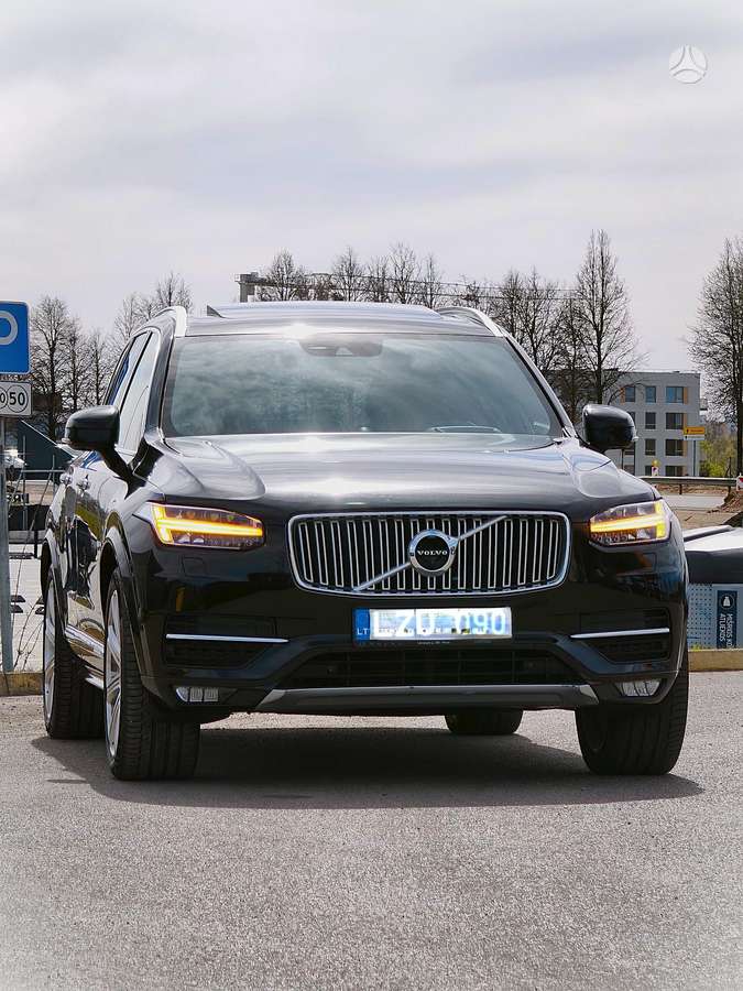 Volvo XC90 - 10