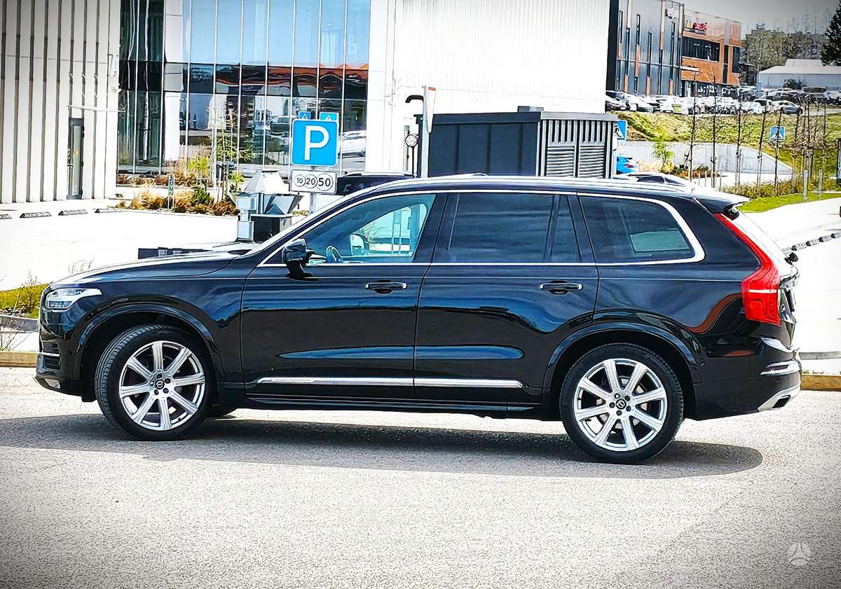 Volvo XC90 - 6