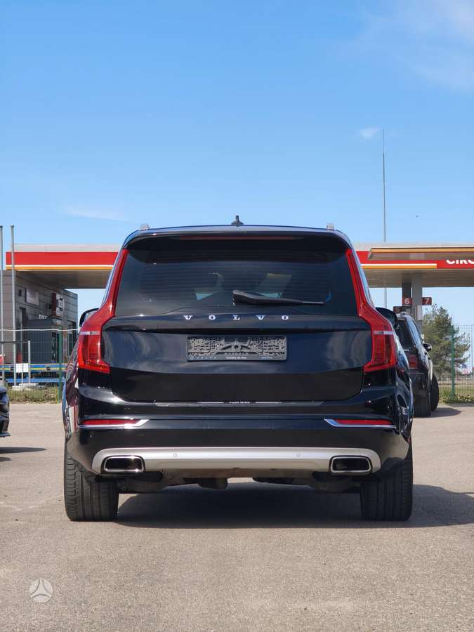 Volvo XC90 - 4